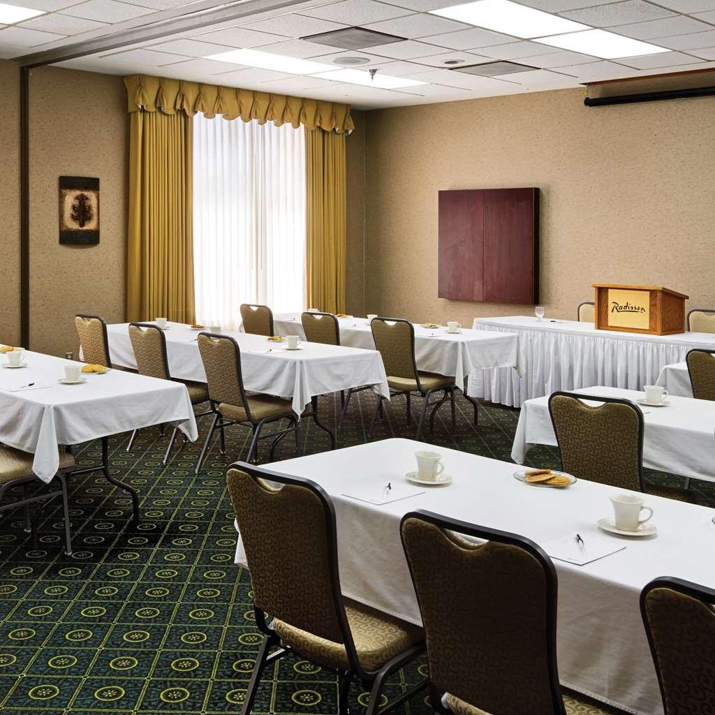 Radisson Hotel Bismarck Exteriér fotografie