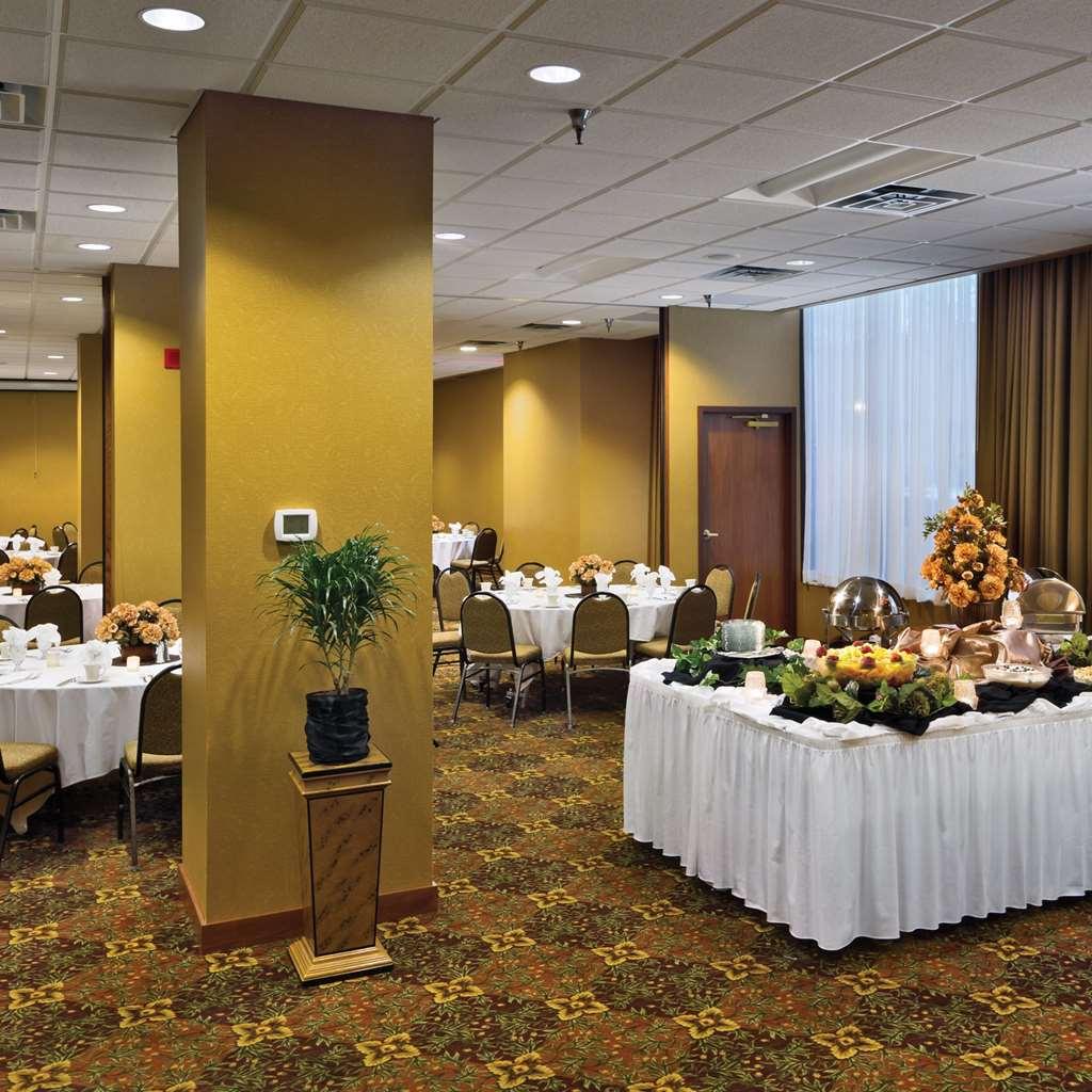 Radisson Hotel Bismarck Exteriér fotografie