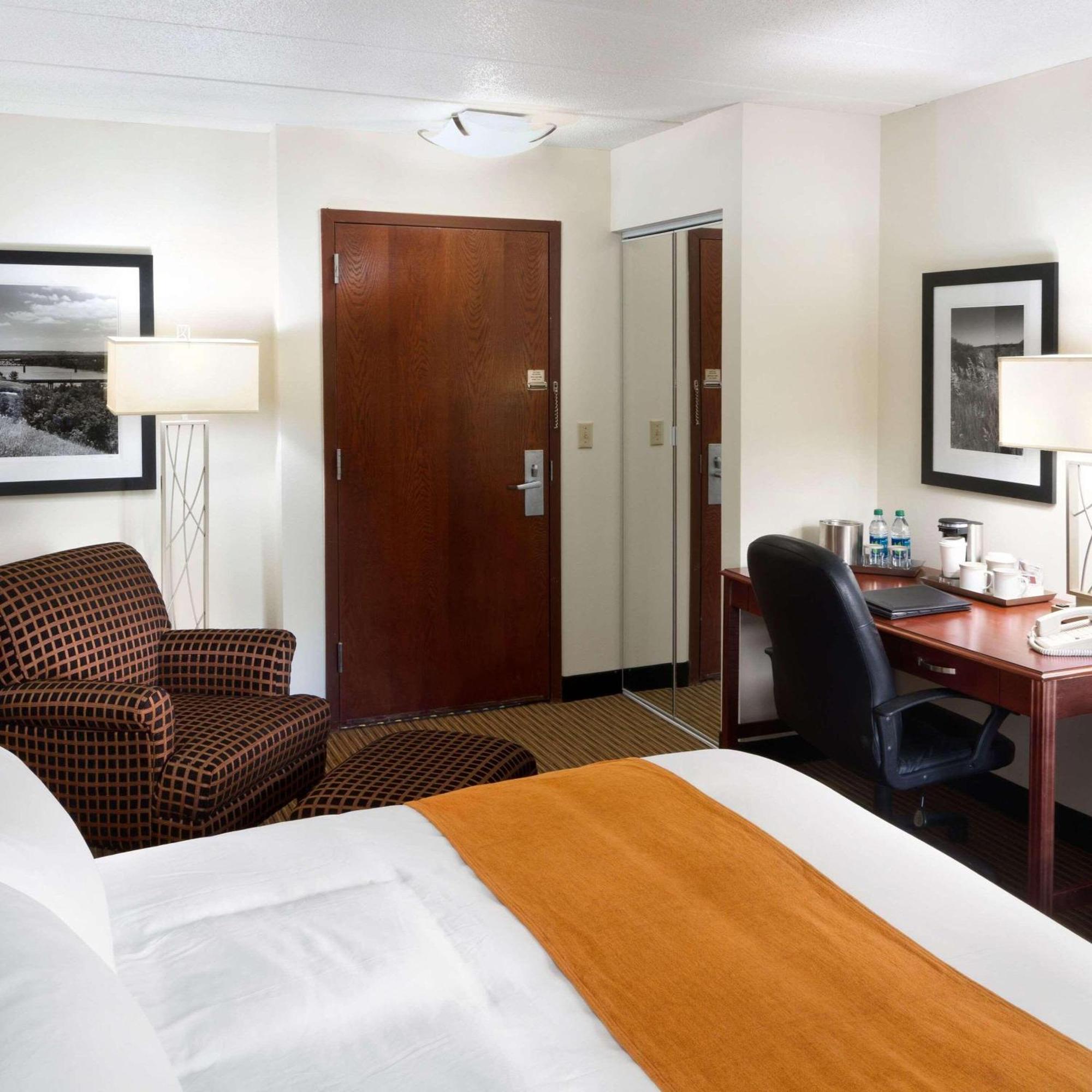 Radisson Hotel Bismarck Exteriér fotografie