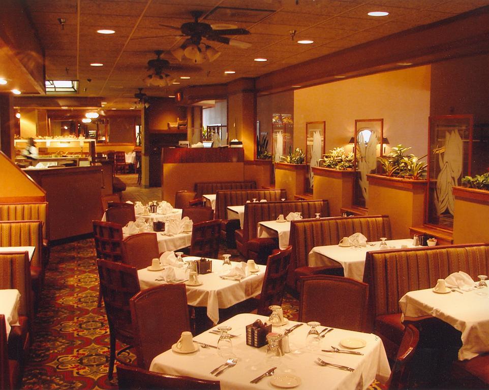 Radisson Hotel Bismarck Restaurace fotografie